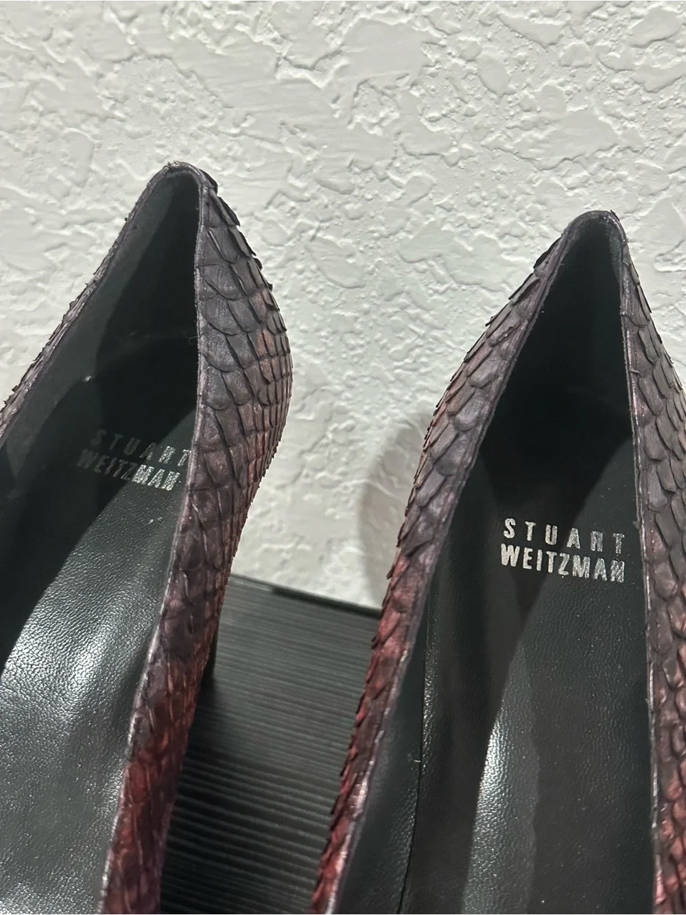 Stuart Weitzman pumps color